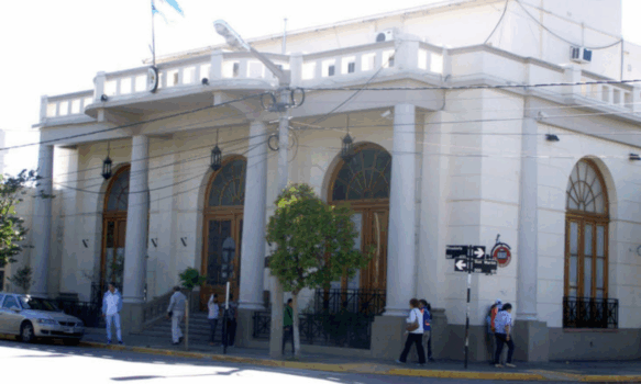 2312923-asamblea-y-movilizacion-de-ate-por-paritarias-en-la-municipalidad-de-trelew